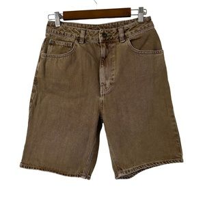 COLLUSION‎ 90s Dad long line denim shorts in sand Size 6